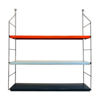 Tomado shelf