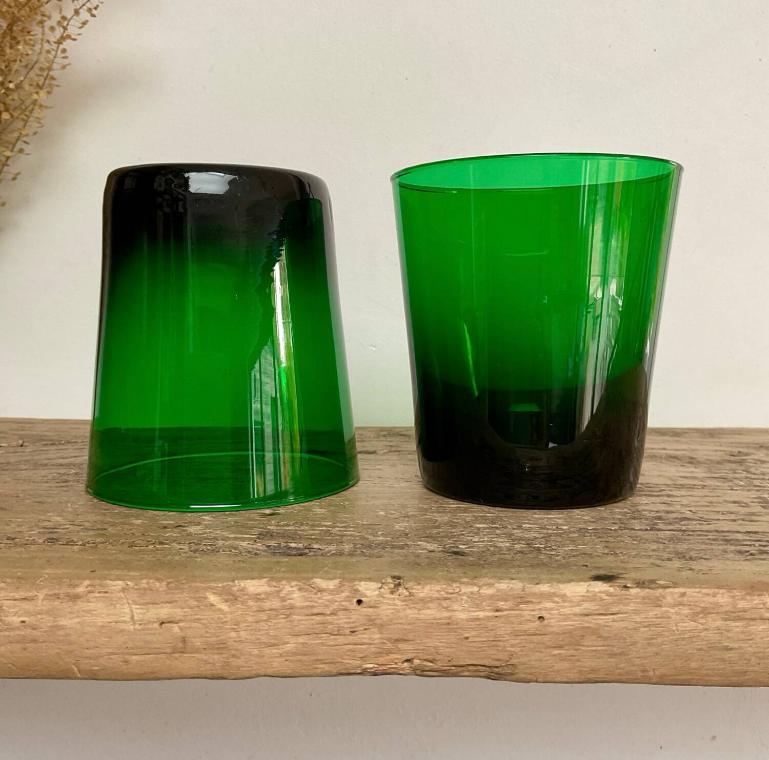 5 grands verres verts vintage