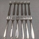 Christofle Atlas - 12 silver-plated oyster forks in very good condition.