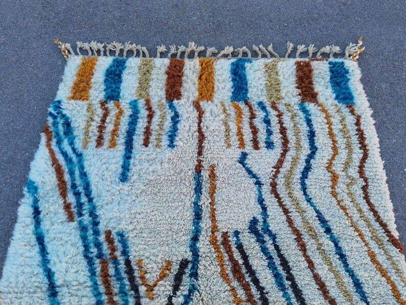 Handmade traditional Azilal Berber rug size 150 x 250 cm