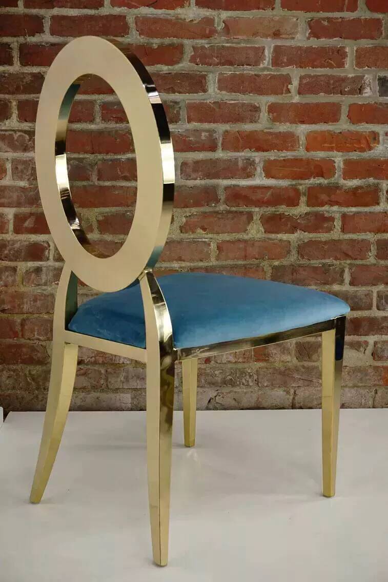 Chaise doré et assise velours turquoise