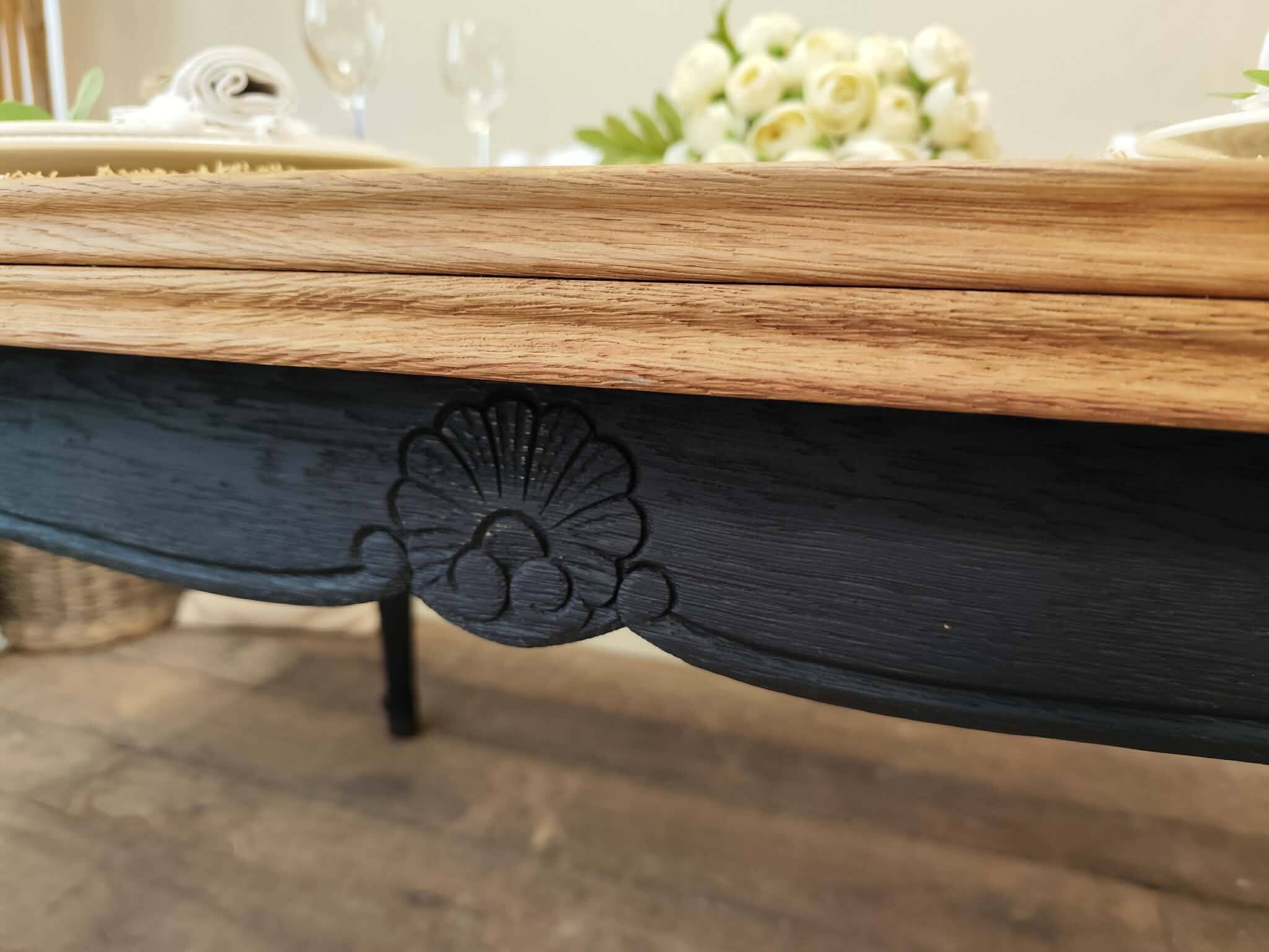 Table style regence en chene massif