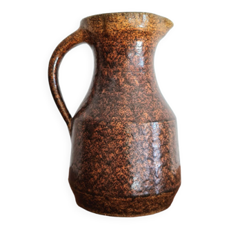 Old pitcher in glazed sandstone - old pottery