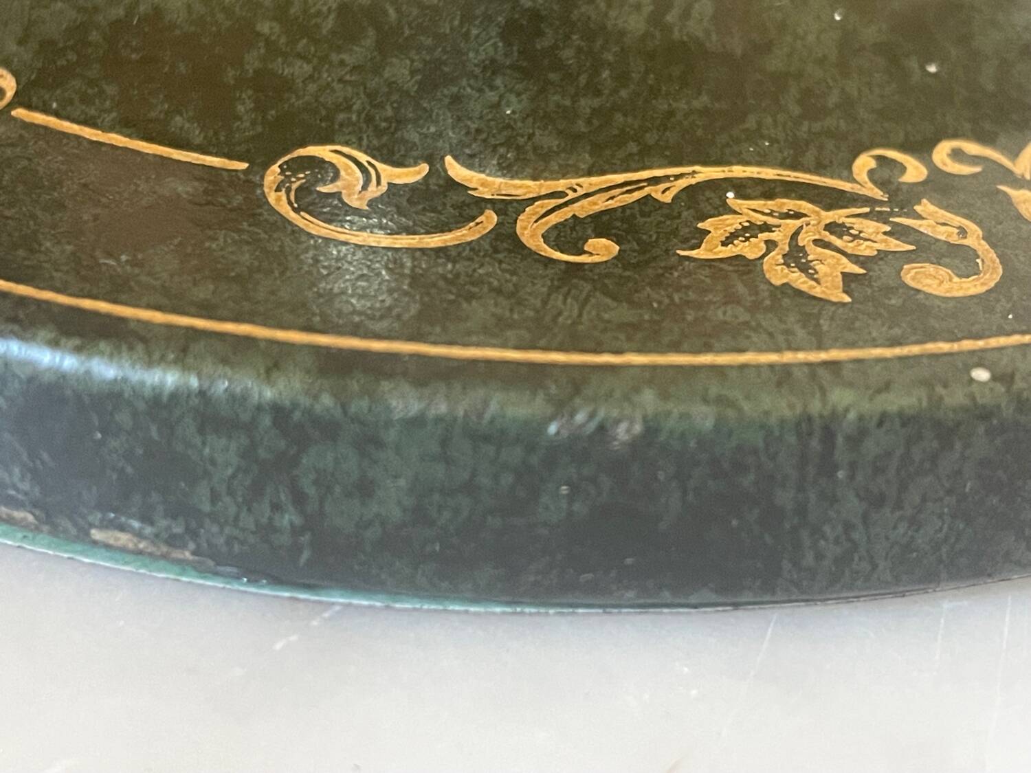 Le Tanneur leather lamp