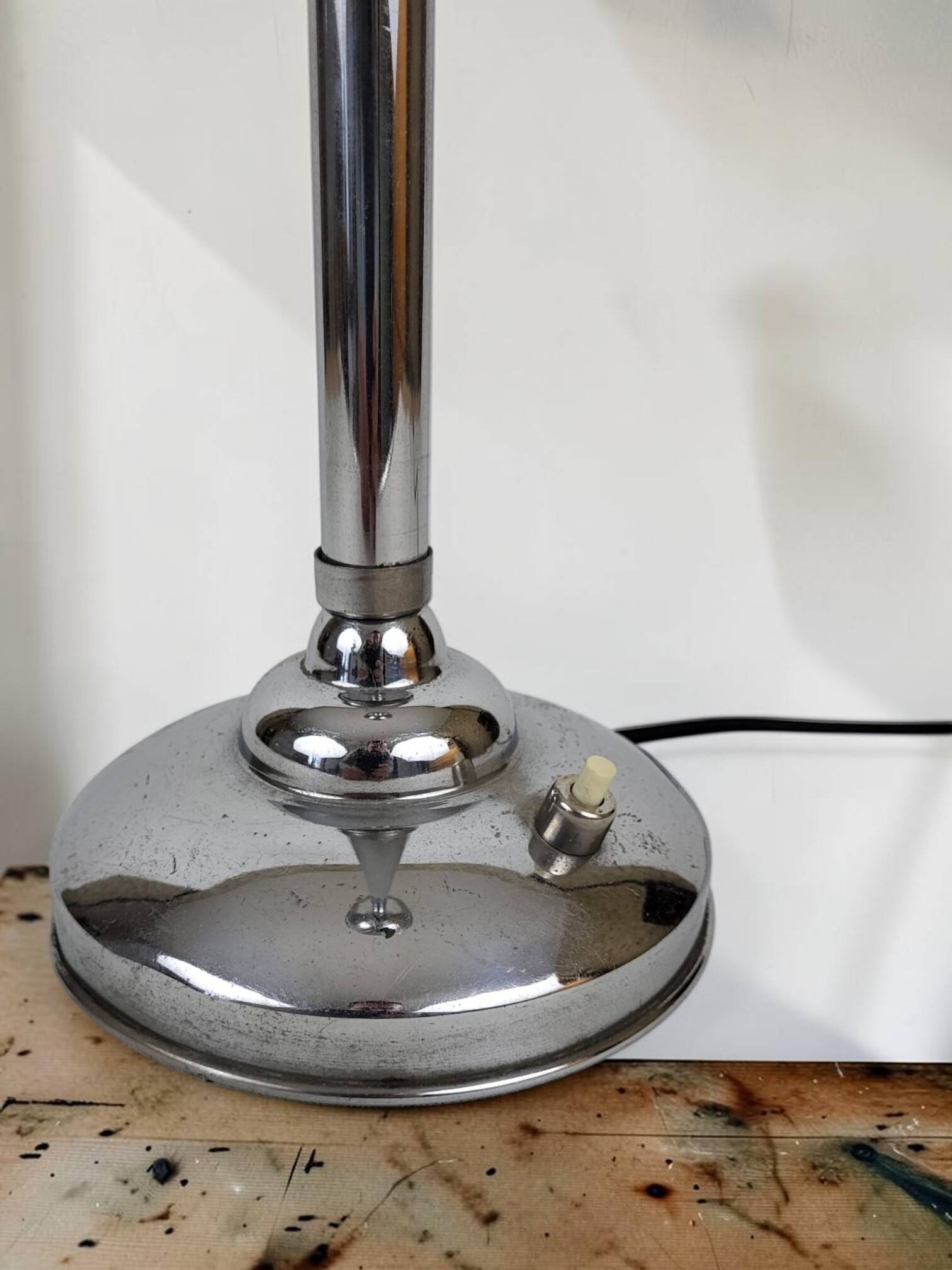 Art Deco lamp in chrome metal