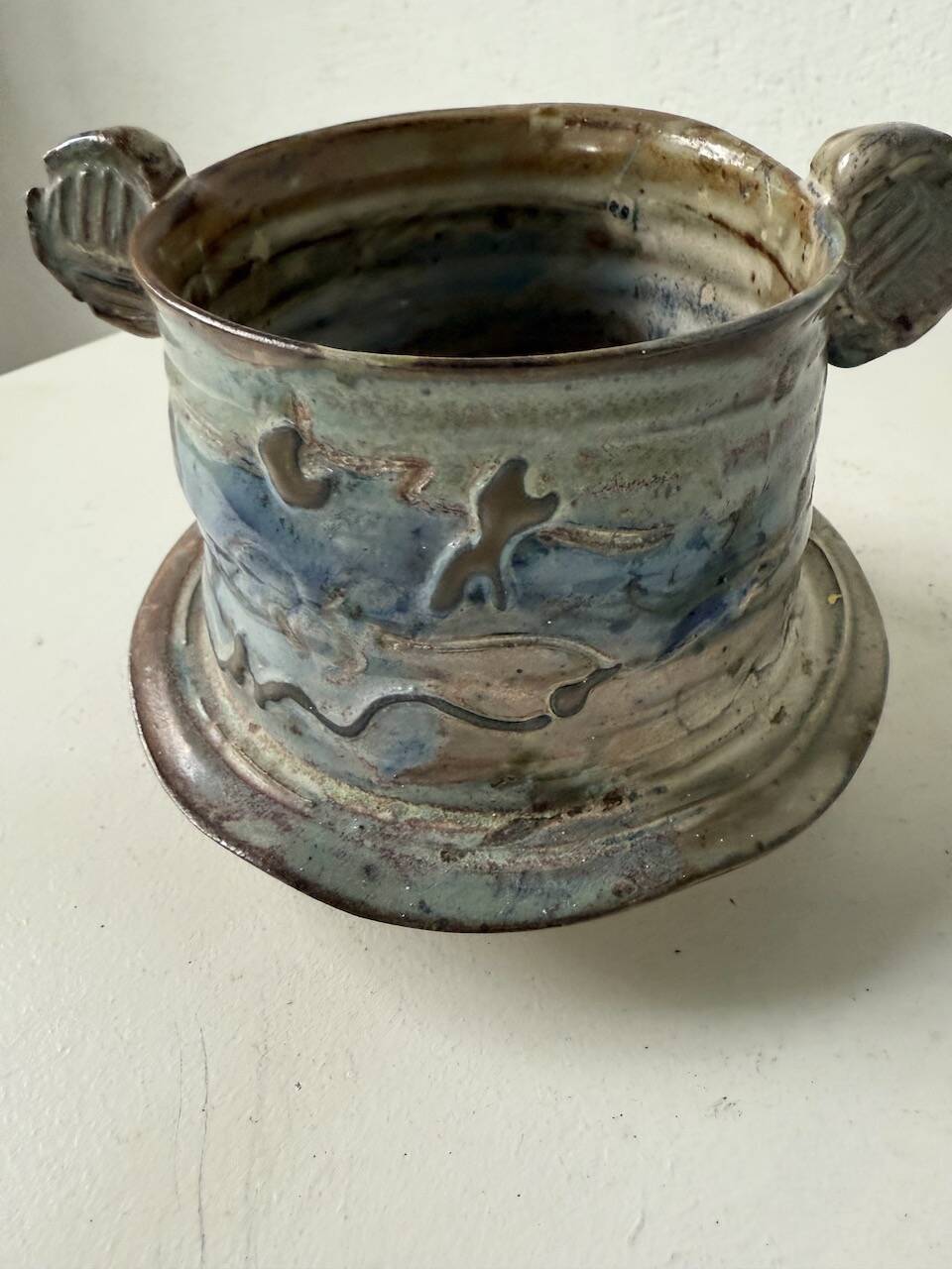 Yvon Gauchot ceramic bowl with handles