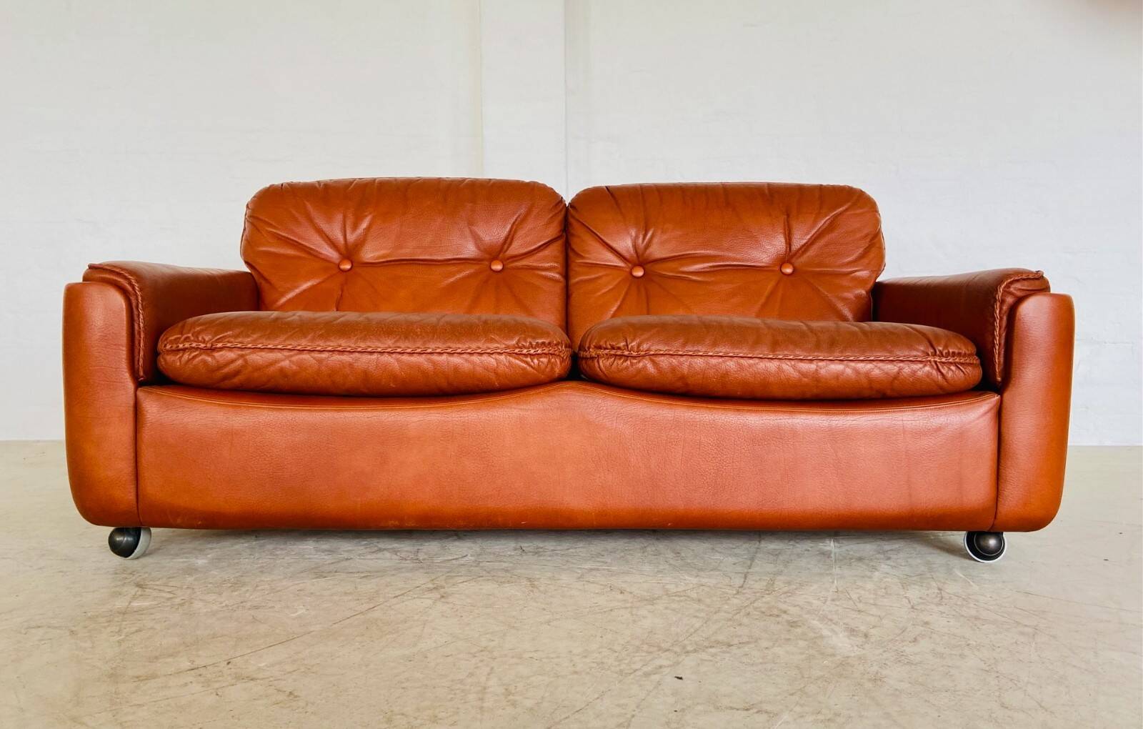 Canapé 2 places vintage danois en cuir cognac du milieu du siècle par Sigurd Resell