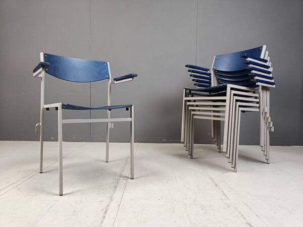 Fauteuils empilables minimalistes en métal et contreplaqué par Gijs Van Der Sluis