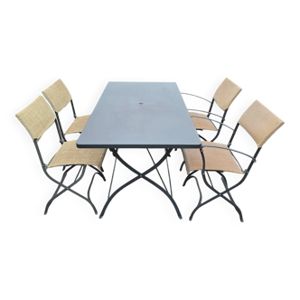 Ensemble table et chaises d'extérieur