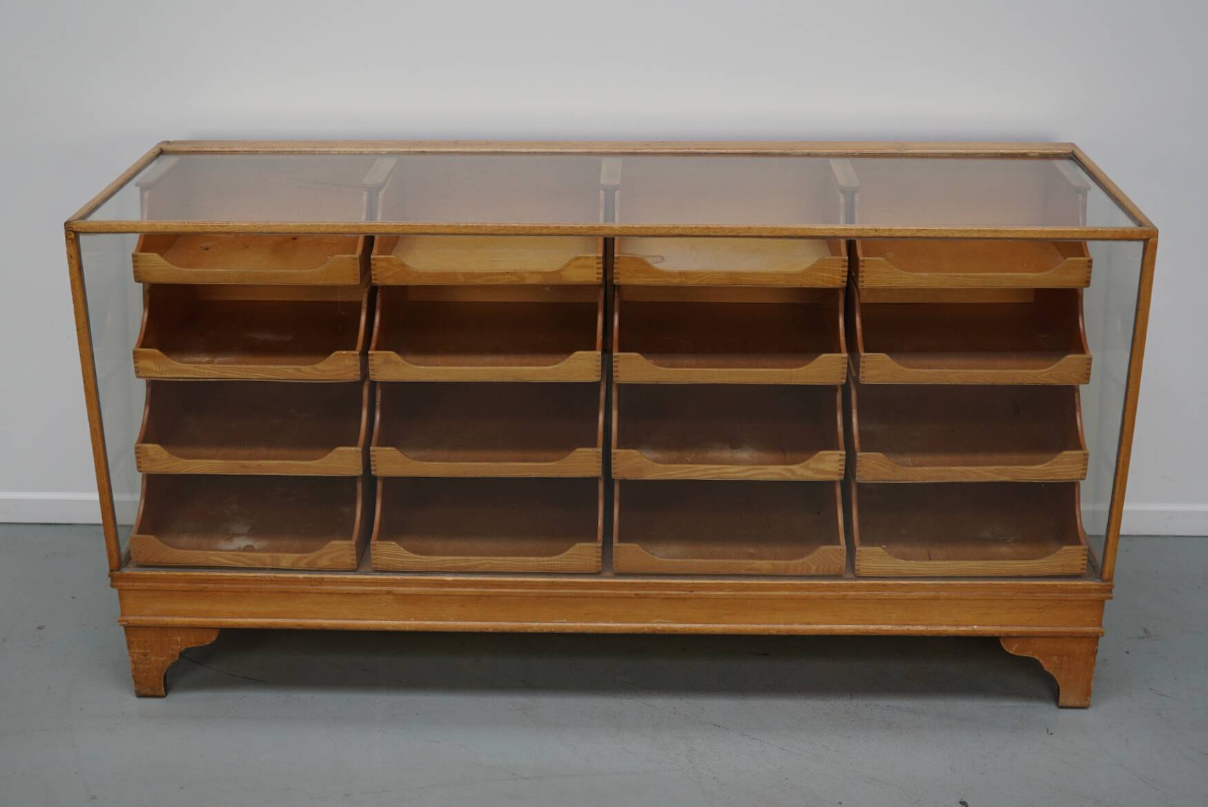 Antique Shop Counter in English Beech, circa 1920-1930