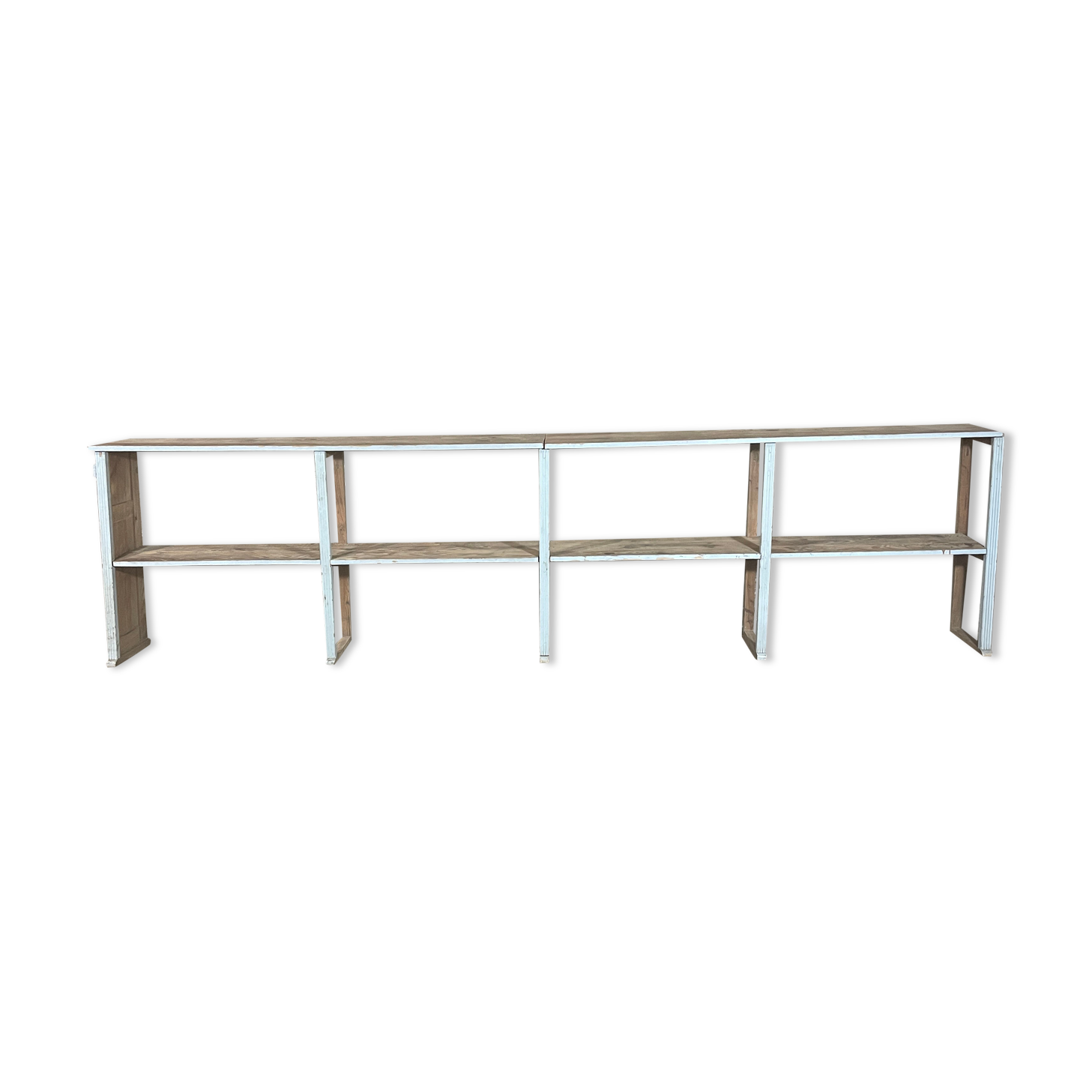 Commercial shelf