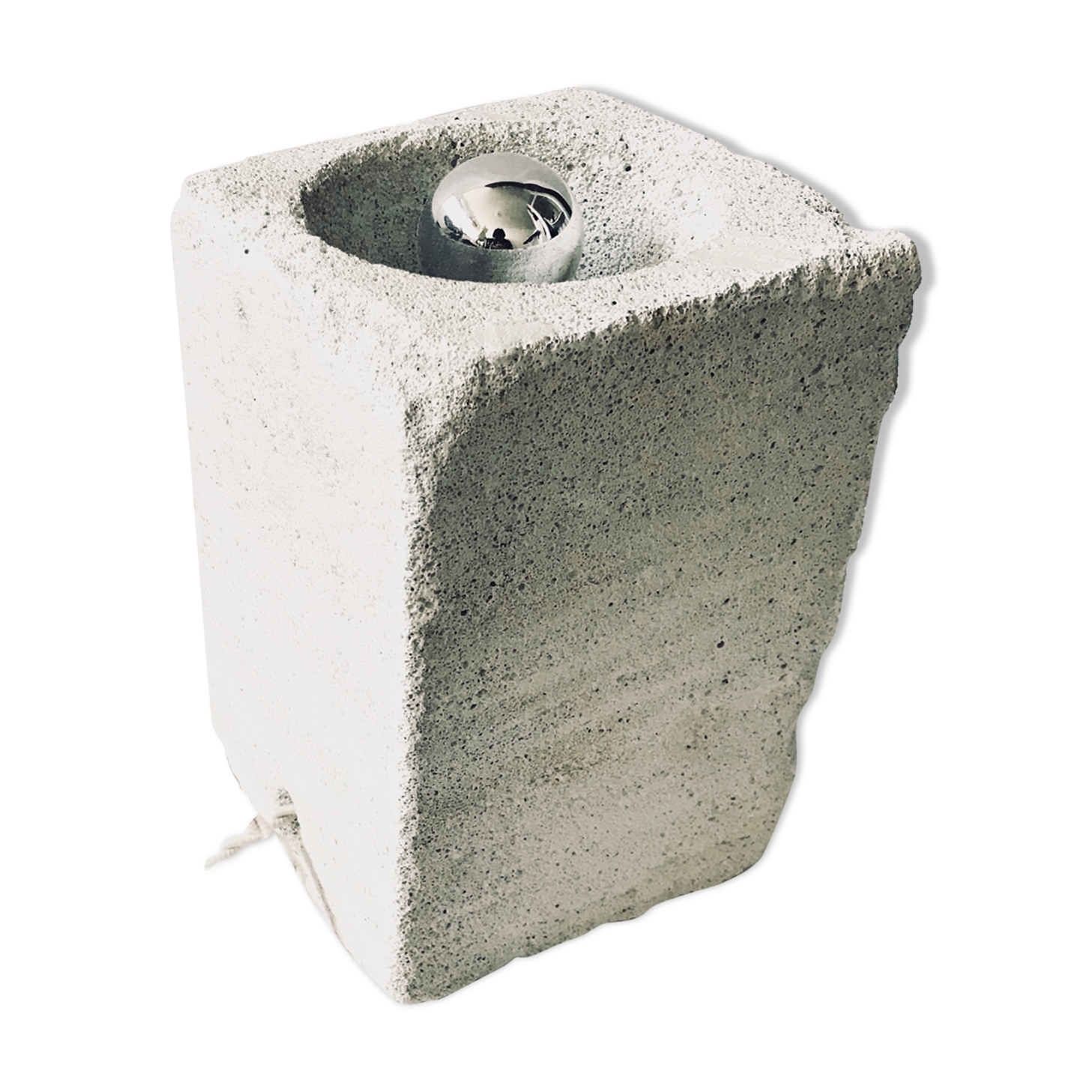 Light concrete cellular