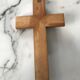 Crucifix ancien métal et bois