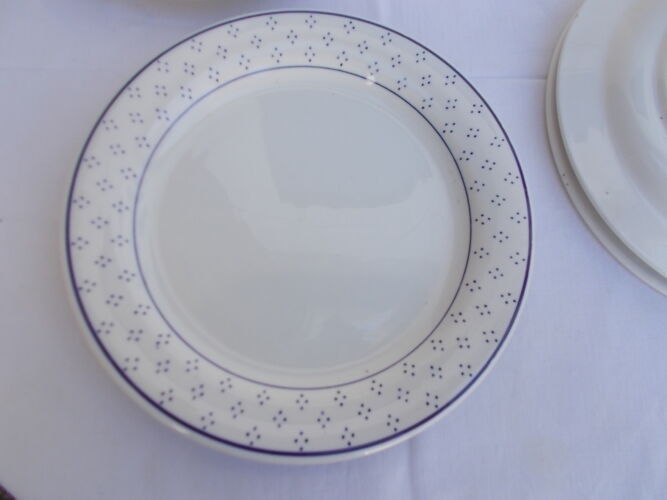 Ensemble 4 assiettes plates blanche et bleu
