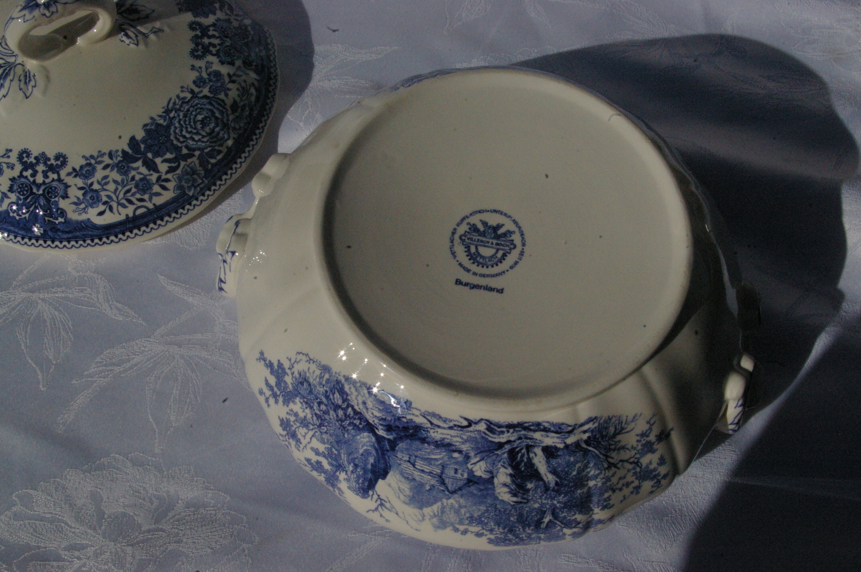Soup pot in earthenware Villeroy & Boch model Blue Burgenland - Perfect condition