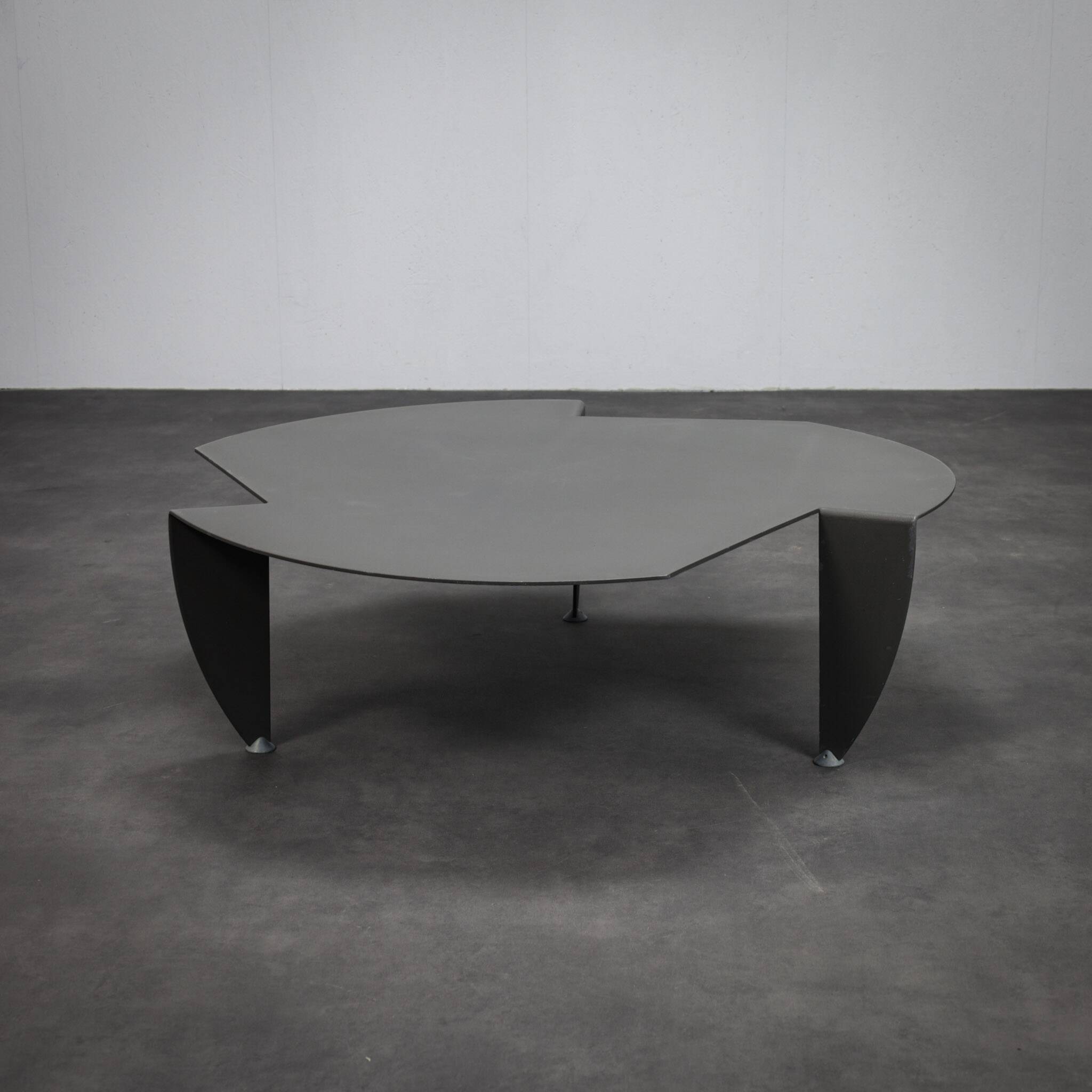 Table basse postmoderne Chincheta par Sergi Devesa Bajet pour Disform, Espagne, 1988