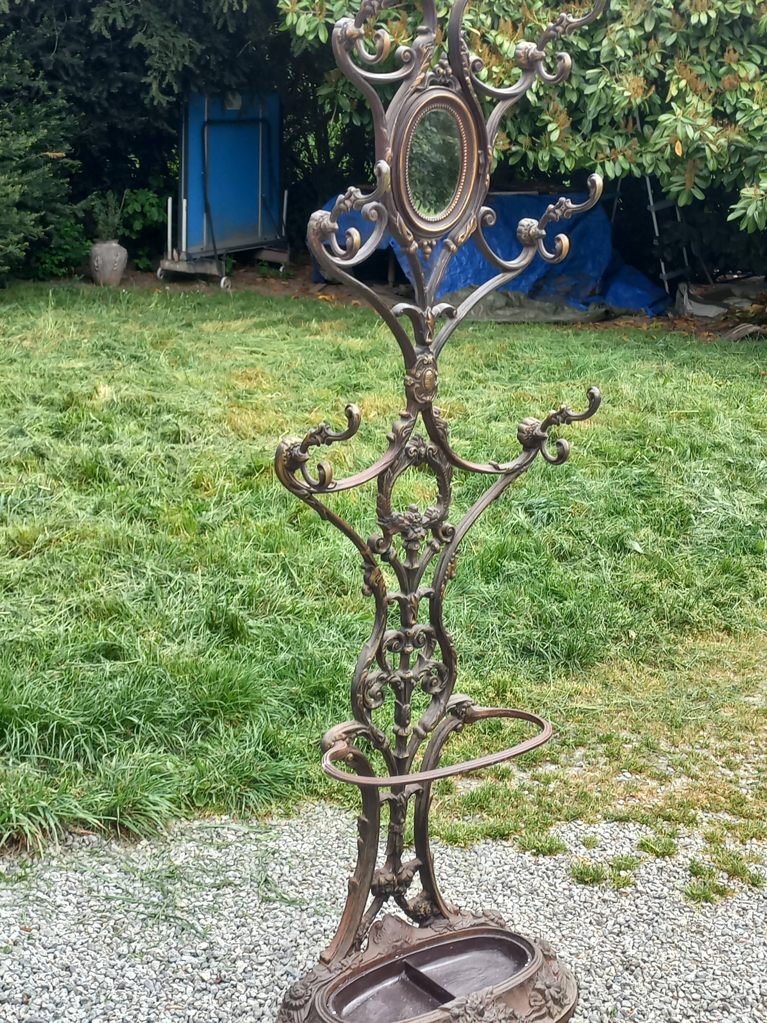 Cast iron cloakroom 1900 Corneau in Charleville