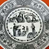 Plate " rebus " Faience of Gien Keep you as long as you live judging people ...