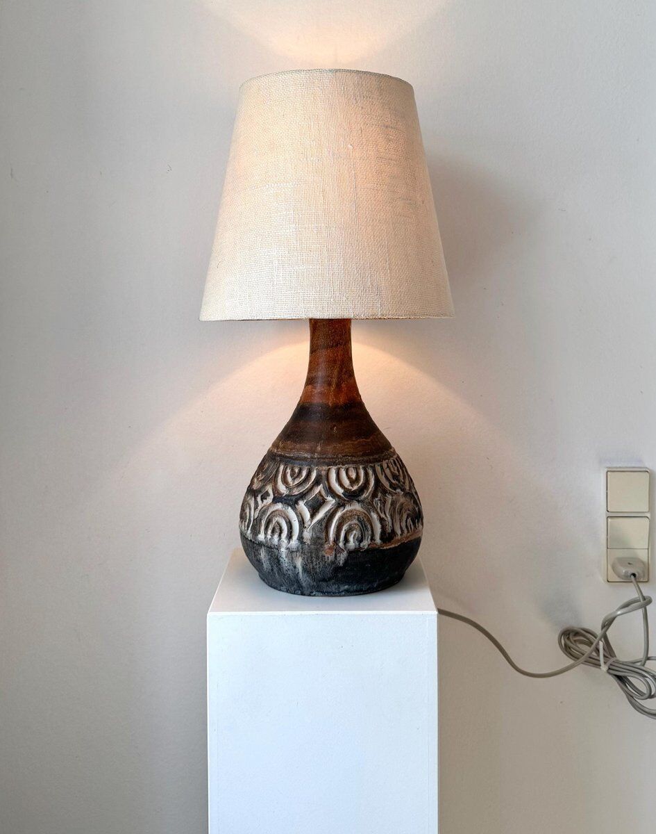 Lampe de table en grès de poterie danoise par Birte Vedel Howards, années 1960.