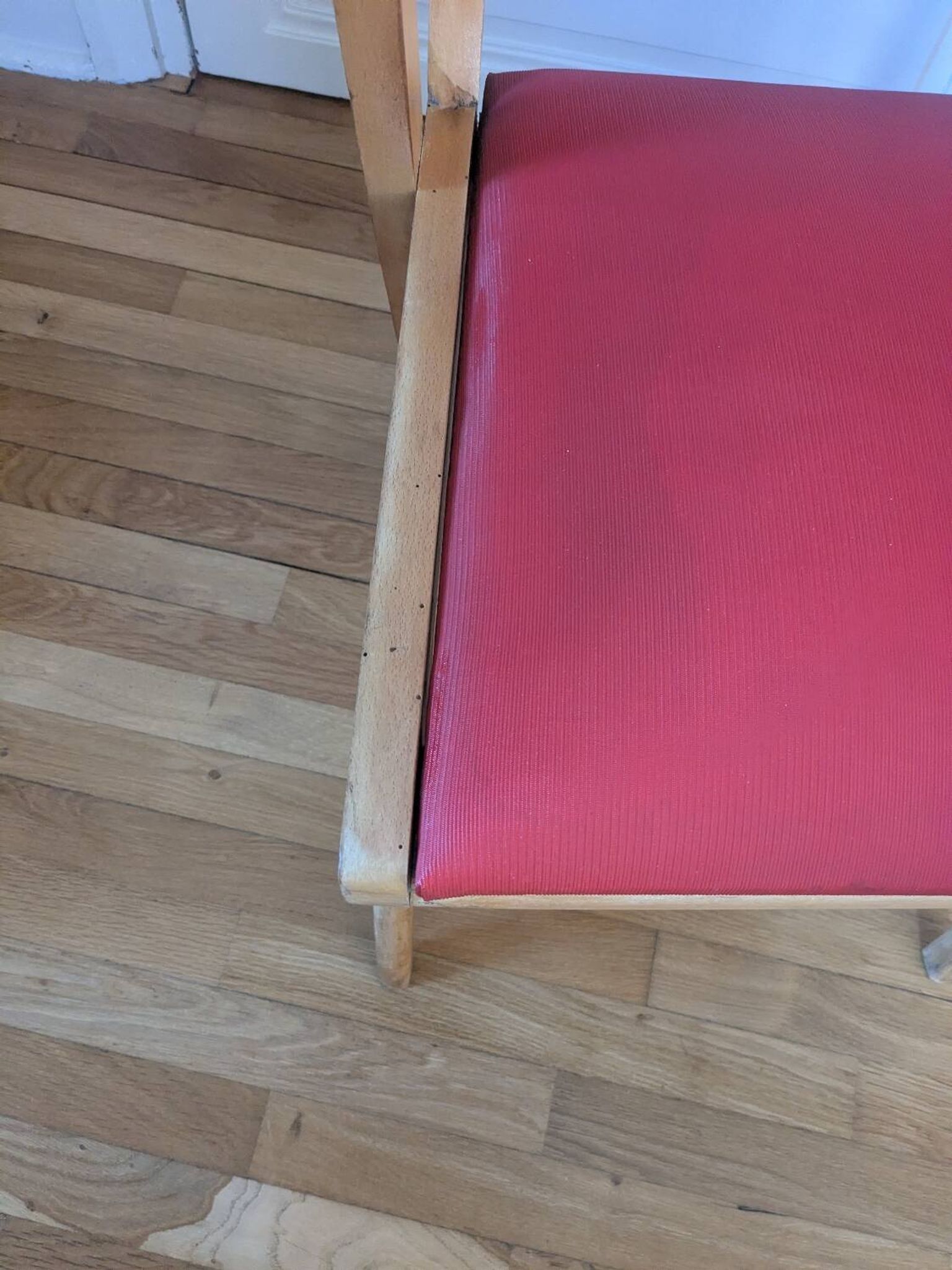 Paire de fauteuils années 60