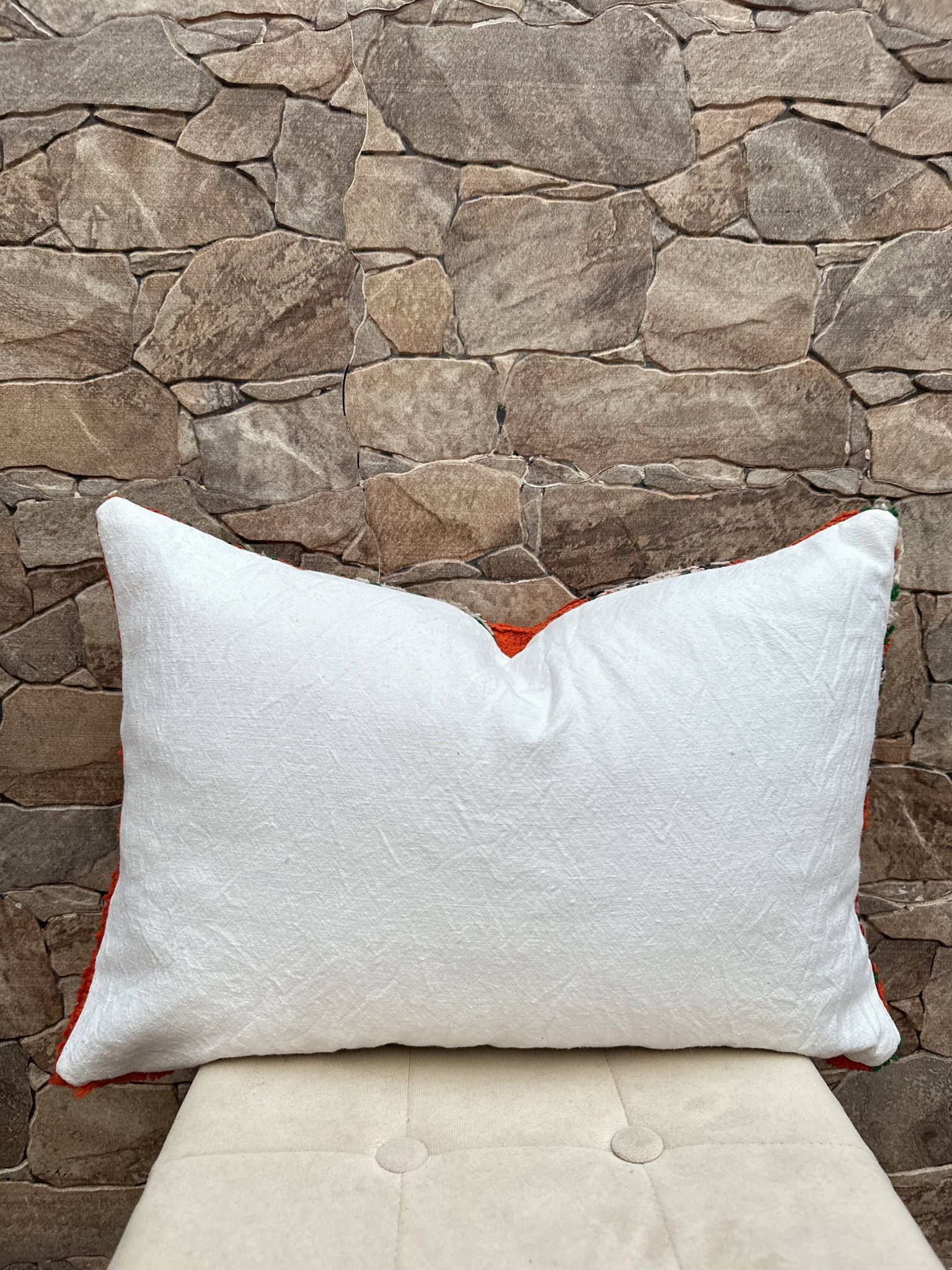 Vintage Berber Kilim cushion cover: Moroccan wool cushion
