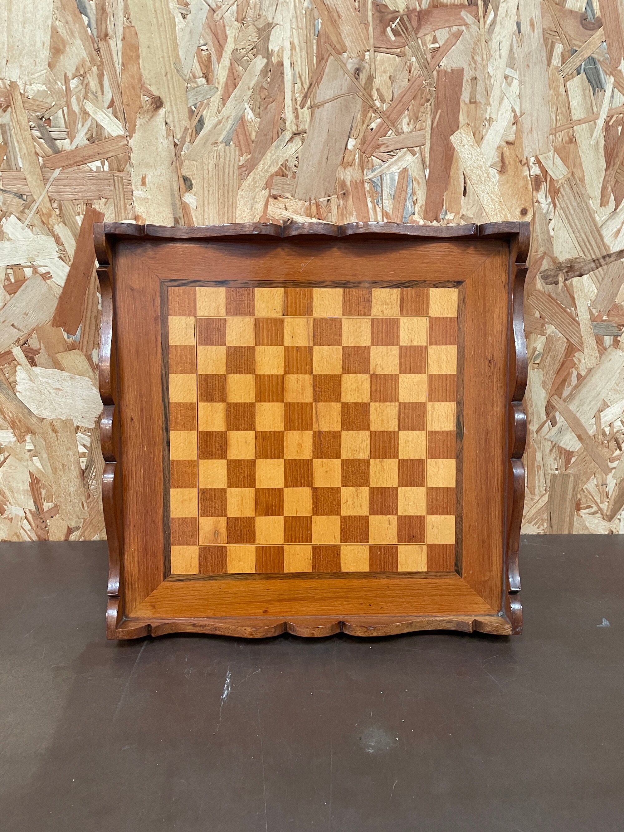 Échiquier en marqueterie