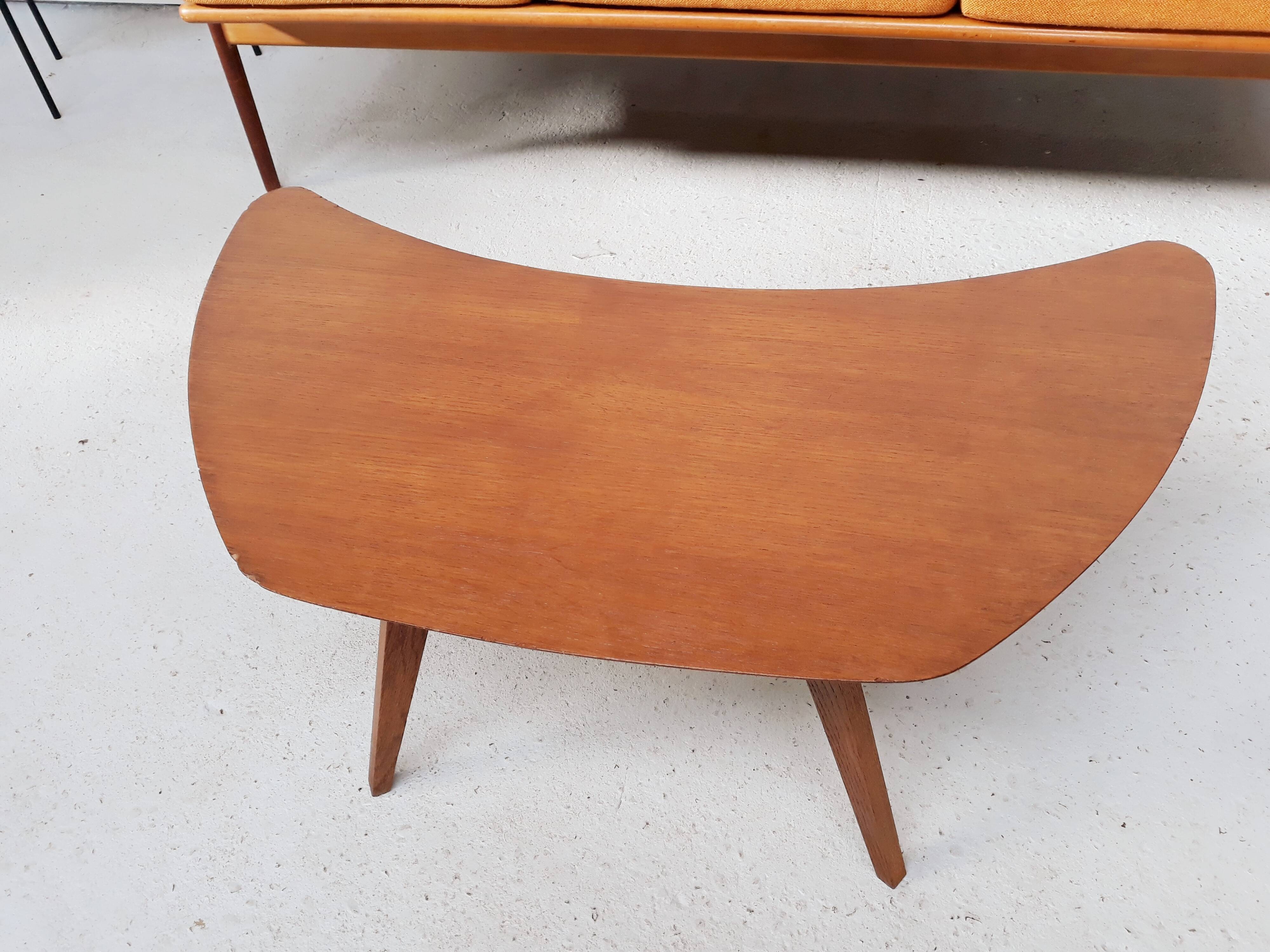 Table basse vintage haricot