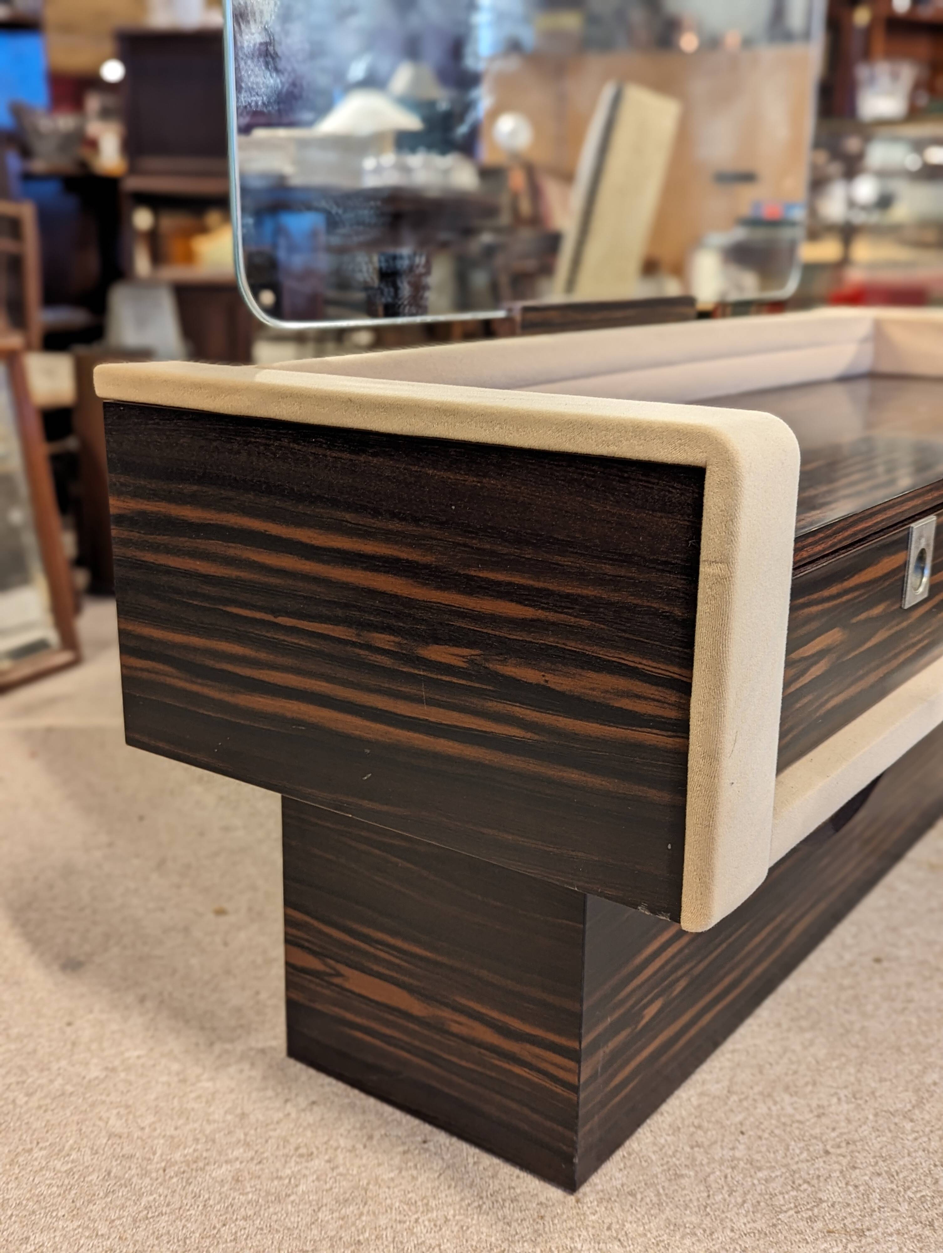 Vintage dressing table