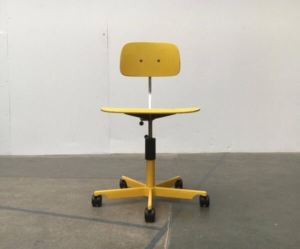 Chaise de bureau pivotante danoise de milieu de siècle par Jørgen Rasmussen pour Kevi