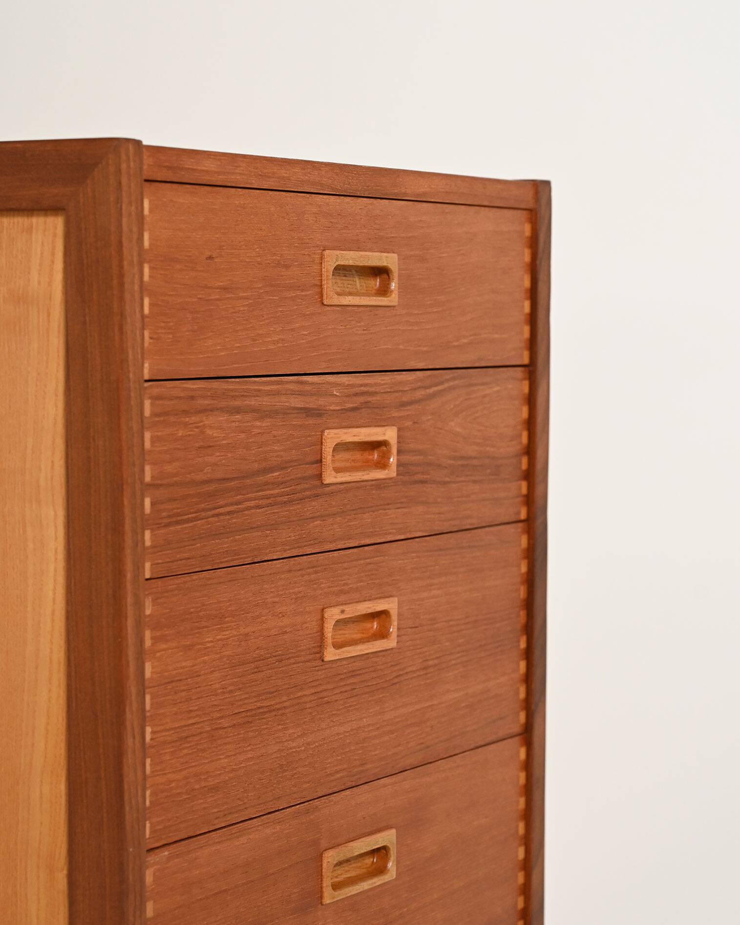 Commode en teck scandinave par Gillis Lundgren, années 1960.