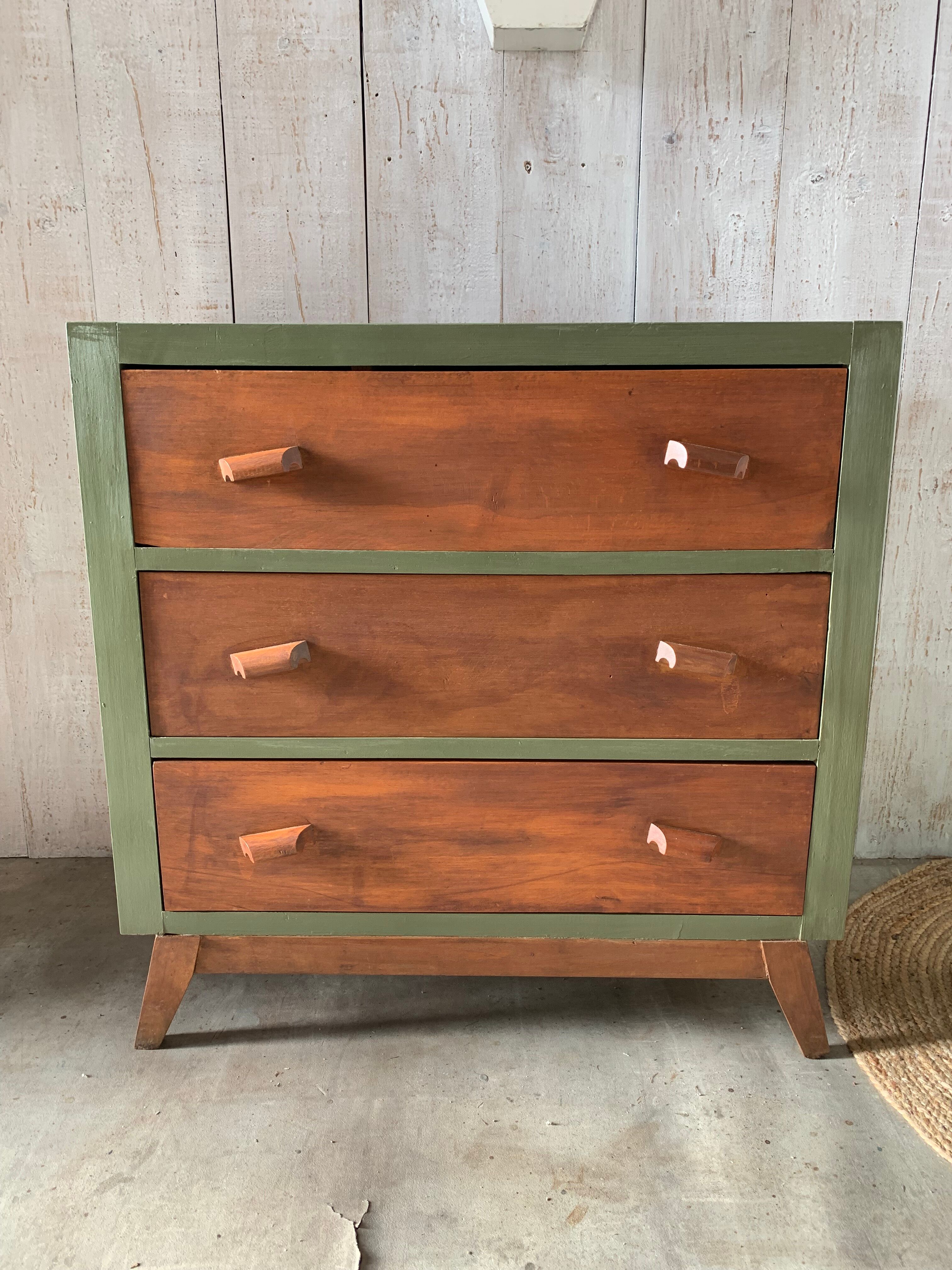 Vintage chest of drawers