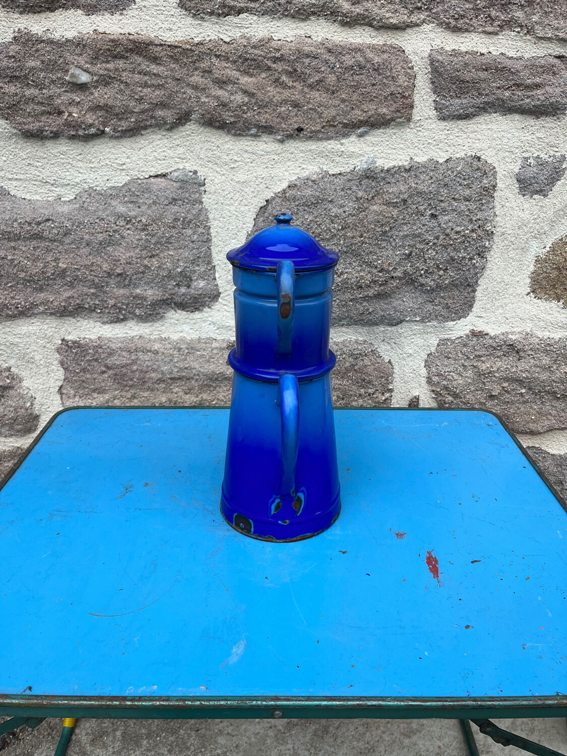 Enamelled coffee maker