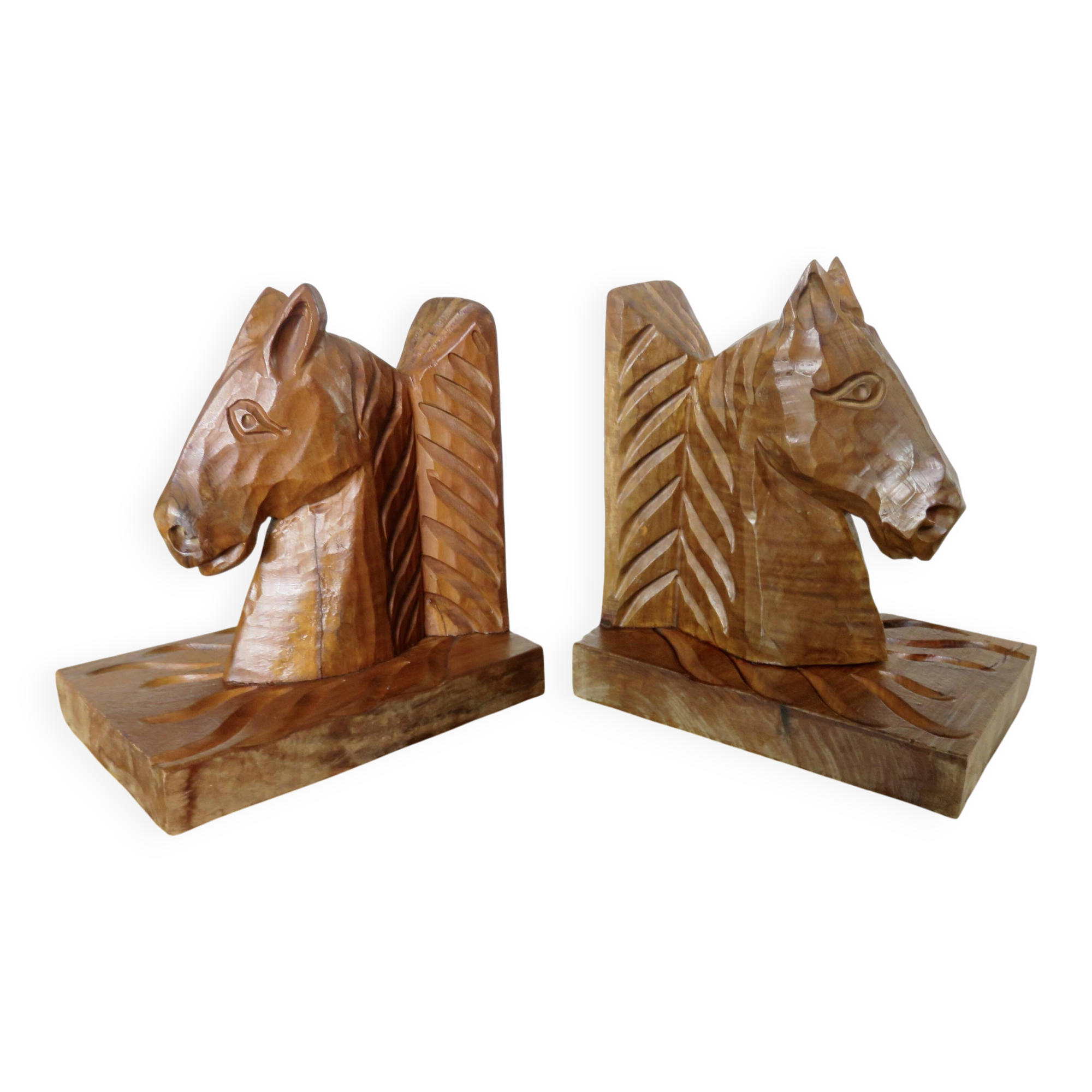 Paire de serre livres "chevaux" en bois de hêtre taillé à la gouge, 30-40