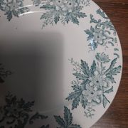 Assiette en faïence terre de fer Saint Amand décor anémone