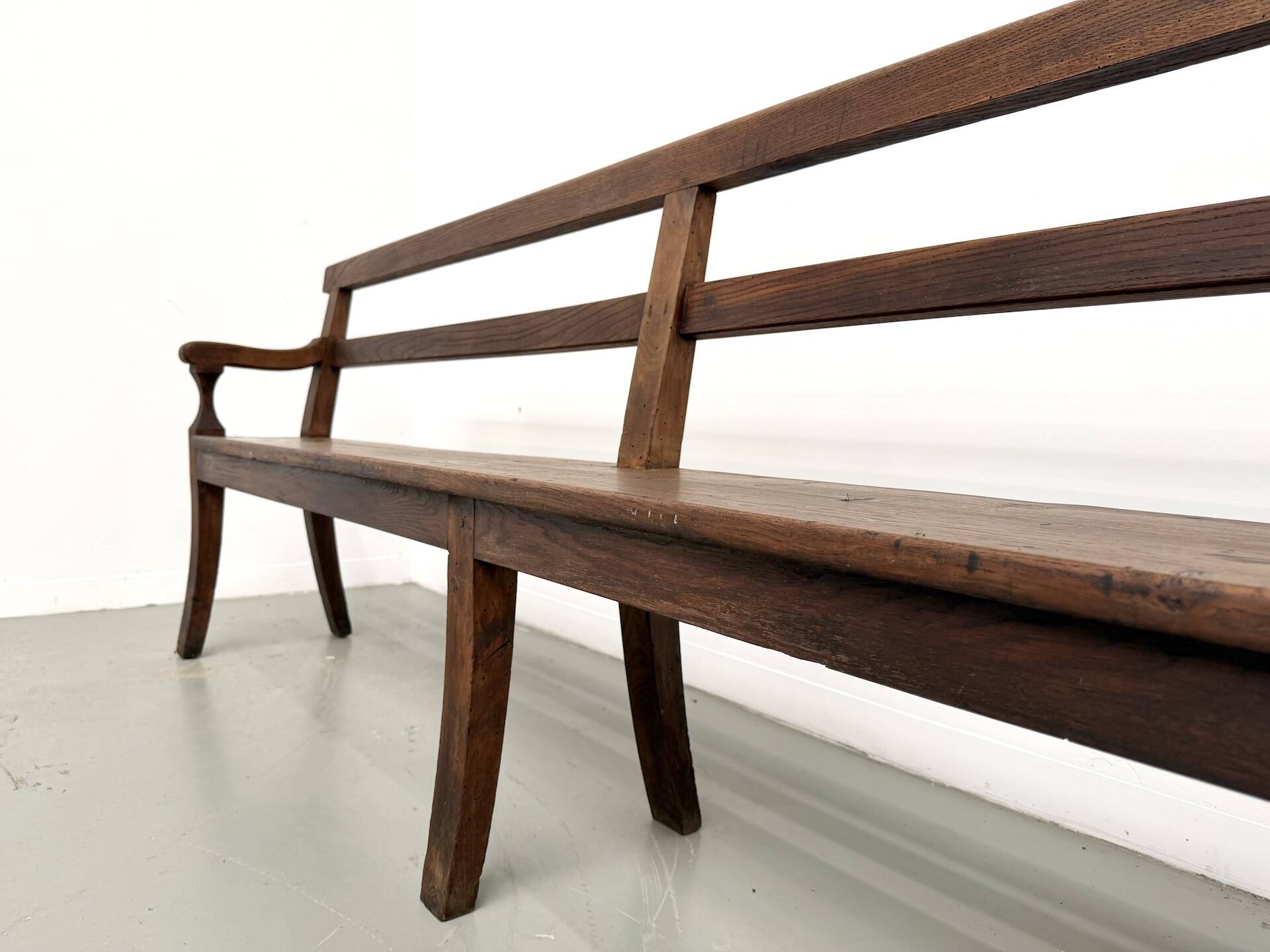 Banc de communauté en chêne massif, 1900
