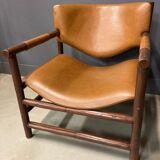 Brutalist armchair and table, Brazil from the 1970s.