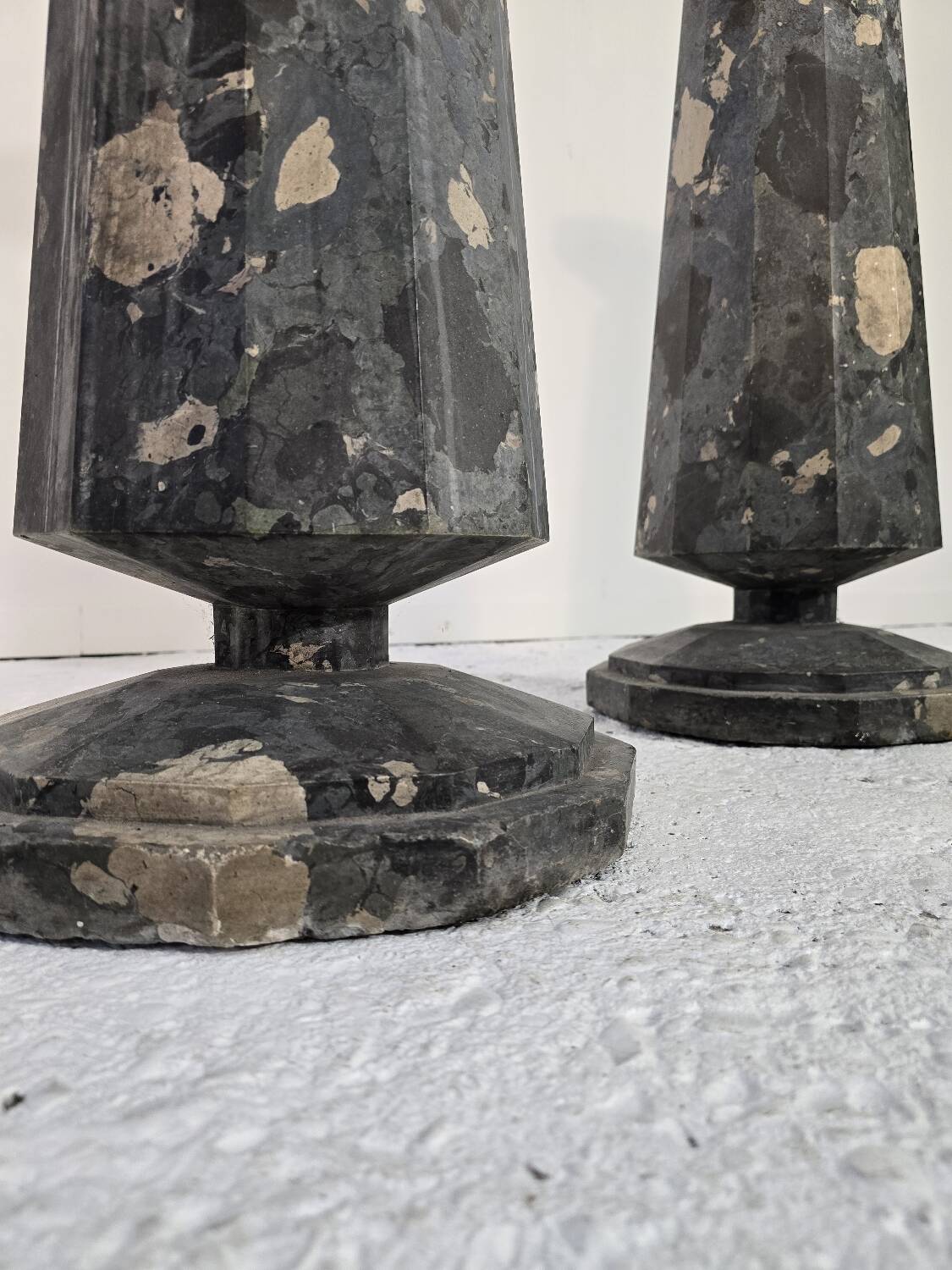 Pair of Art Deco marble columns 1900