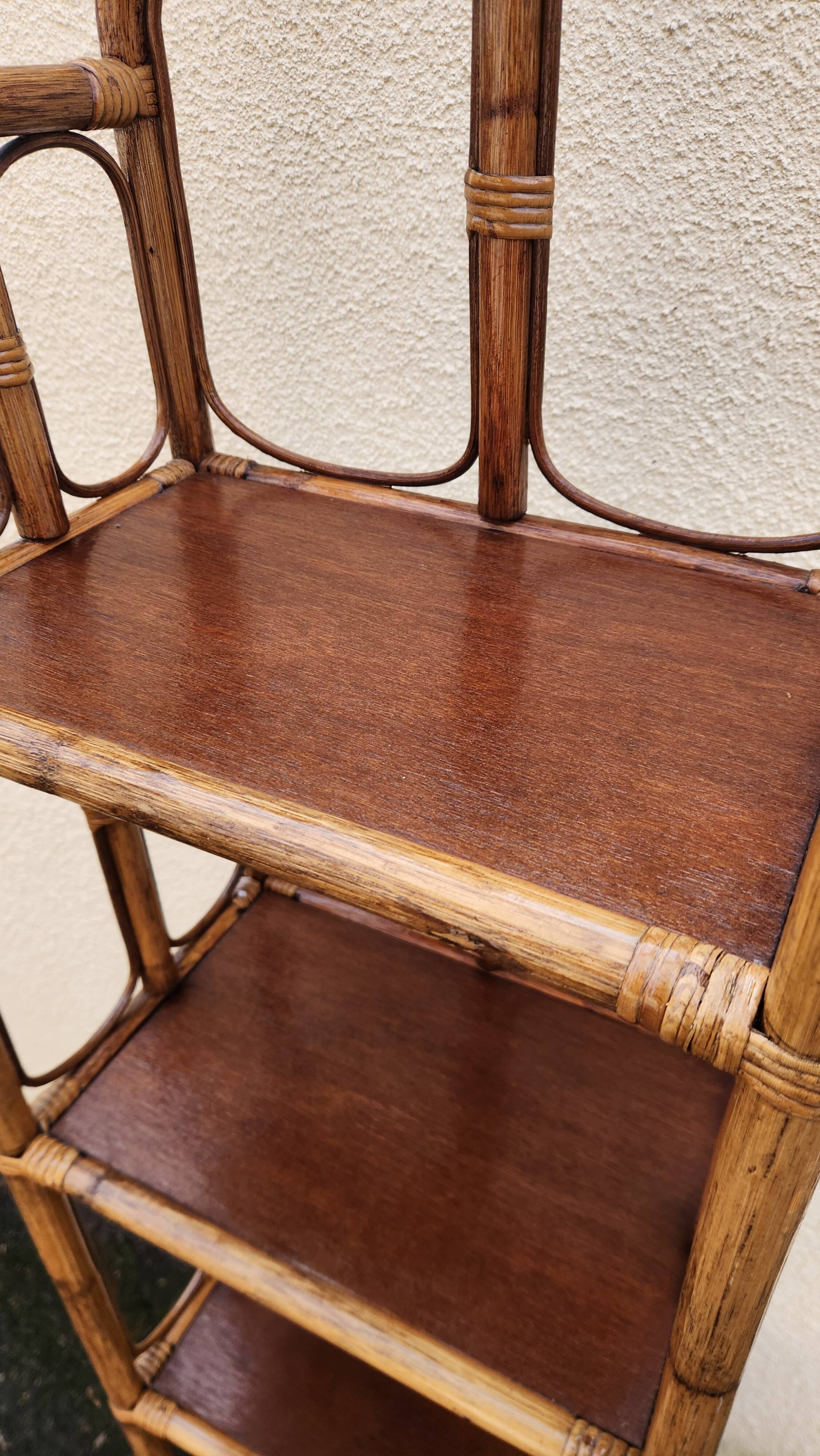 Rattan shelf from the 1960s-1970s.