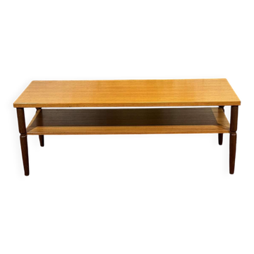 1970s English coffee table in teak and iroko.