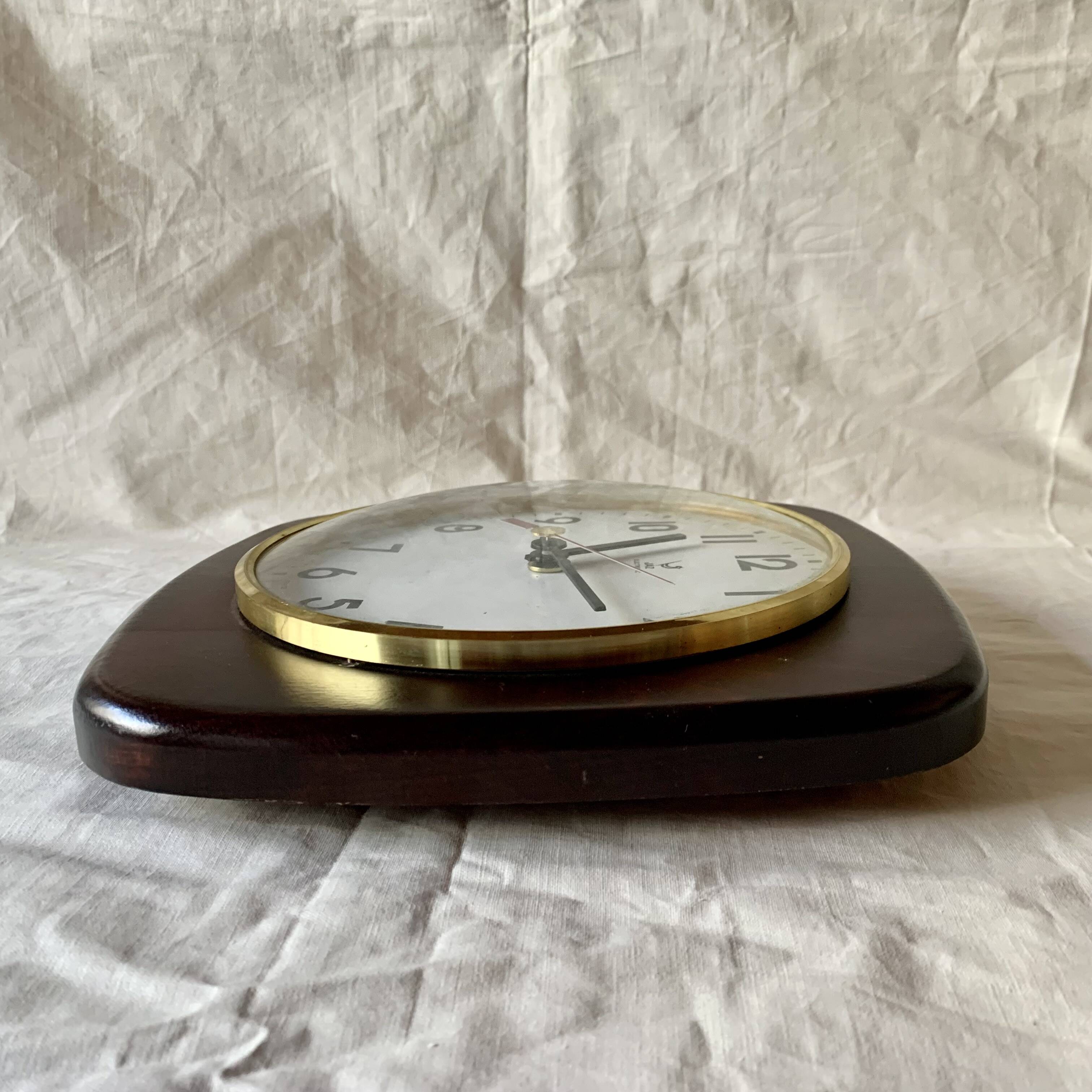 Jaz Electronic vintage wooden wall clock