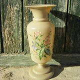 Vase opaline ancien
