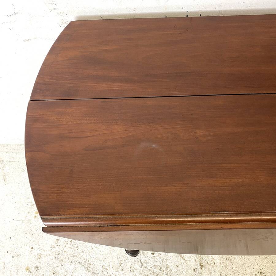 Table en acajou extensible 4 rallonges fournies