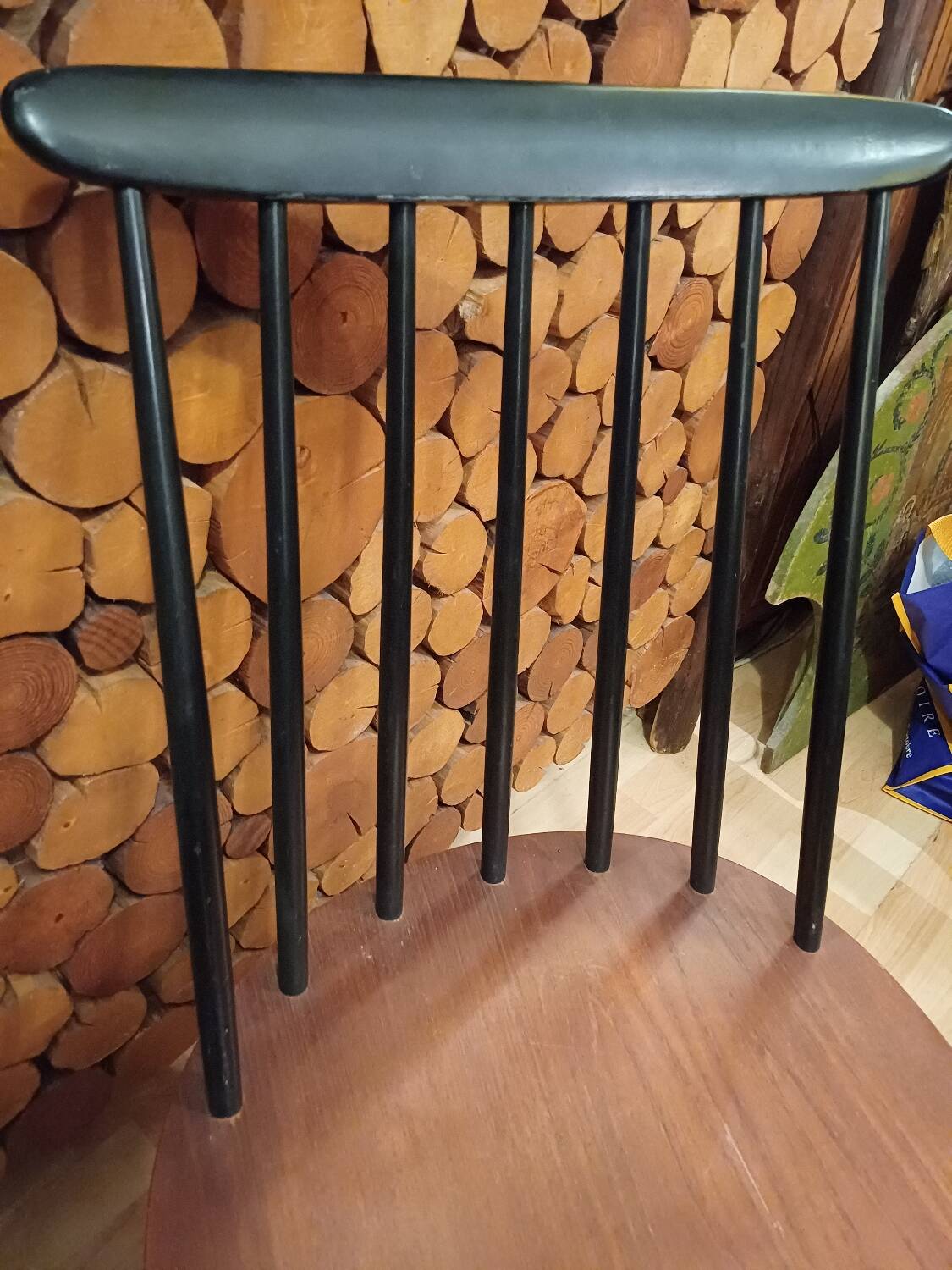 Paire de chaises scandinave " stol kamnik " 1960 étiquette d'époque sur les deux