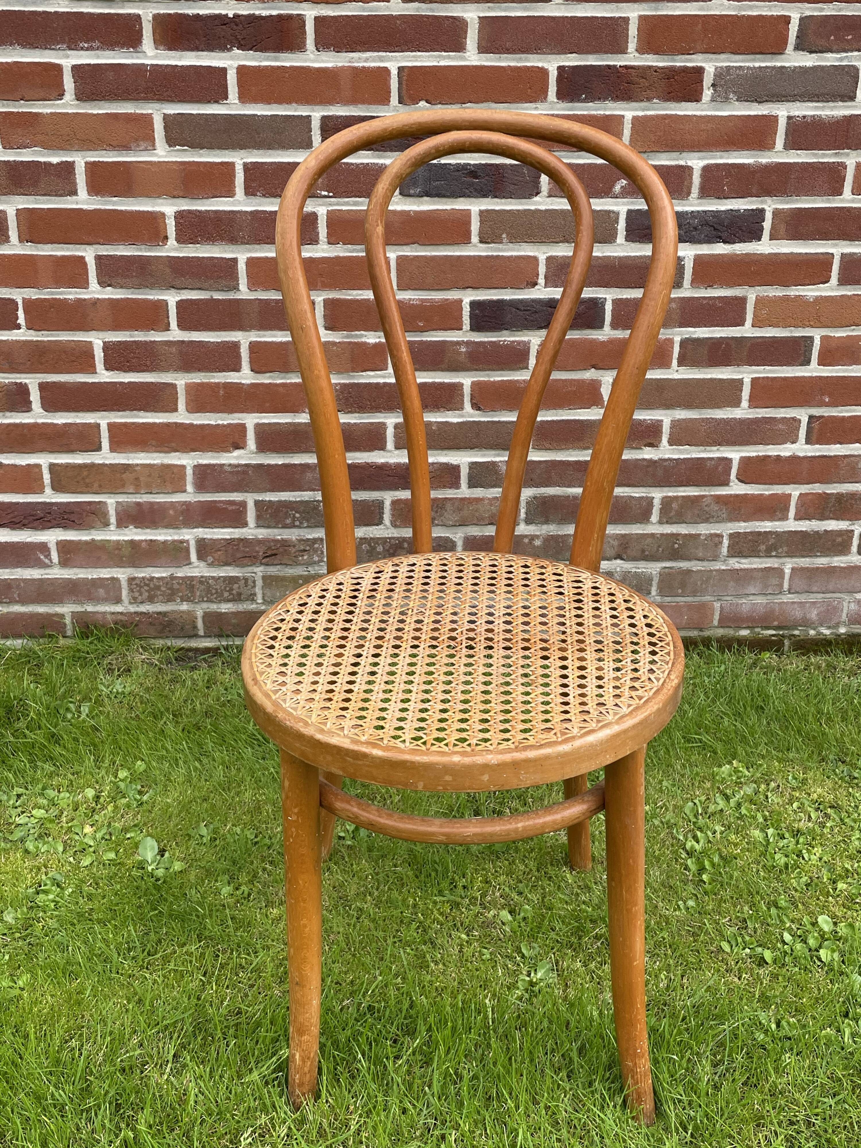 Chair n°18 model of Thonet edition ZMG