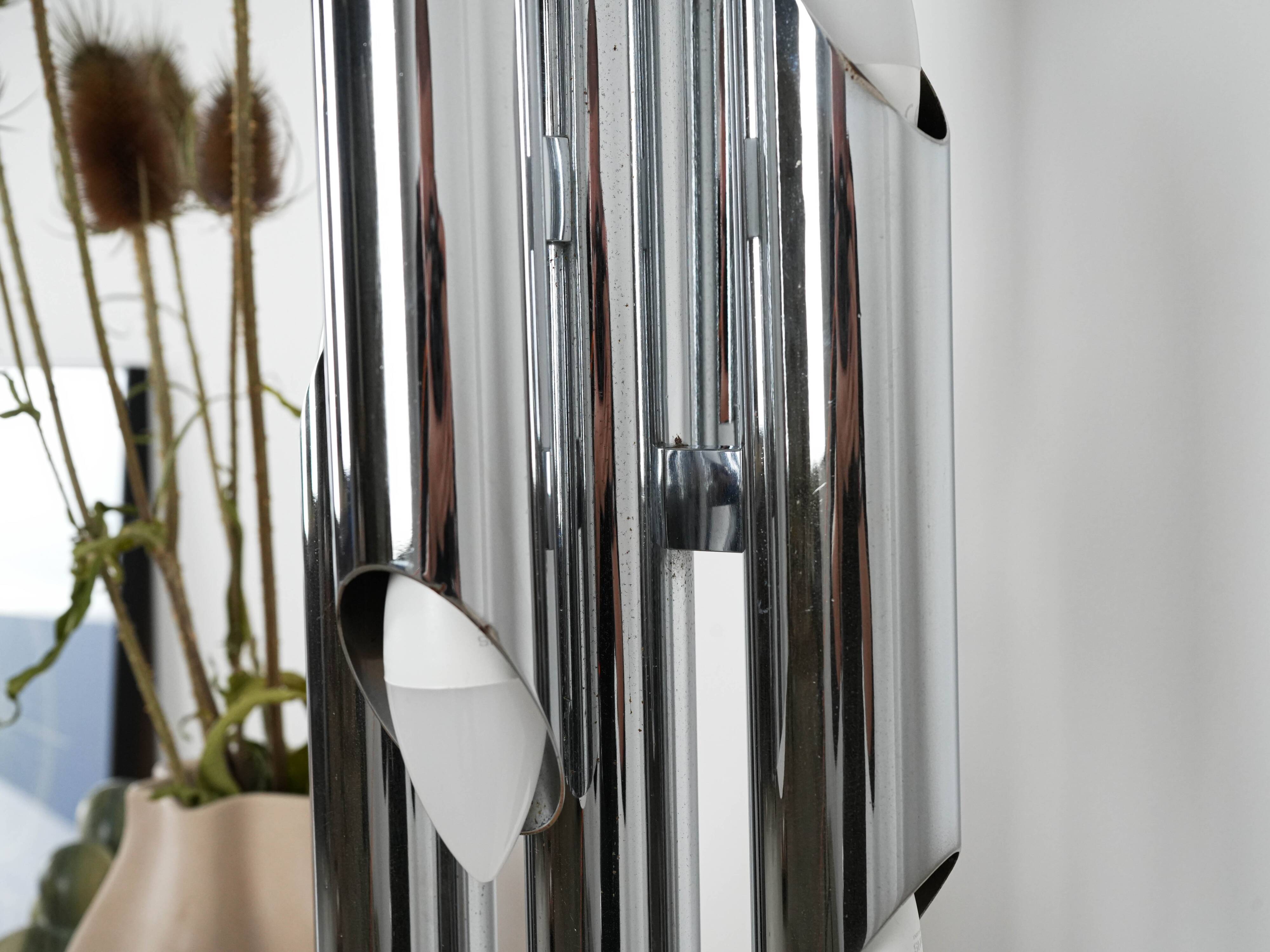 Metal floor lamp, Space Age, manufactured in Italy