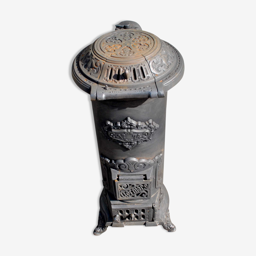 Poêle décoratif ancien en fonte noir Germare charbon bois | Selency