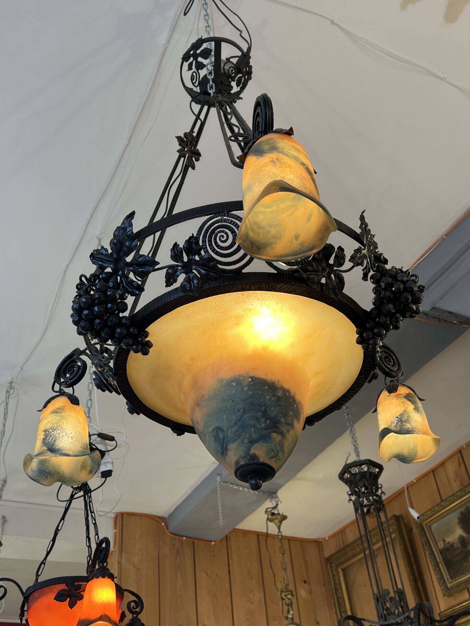 Imposing contemporary art deco style chandelier, glass paste and wrought iron