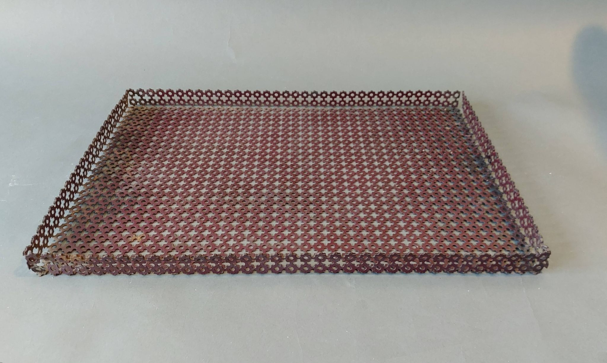 Especially table tray in perforated metal 1950.