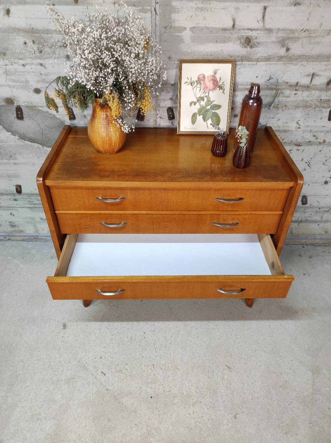 Commode vintage