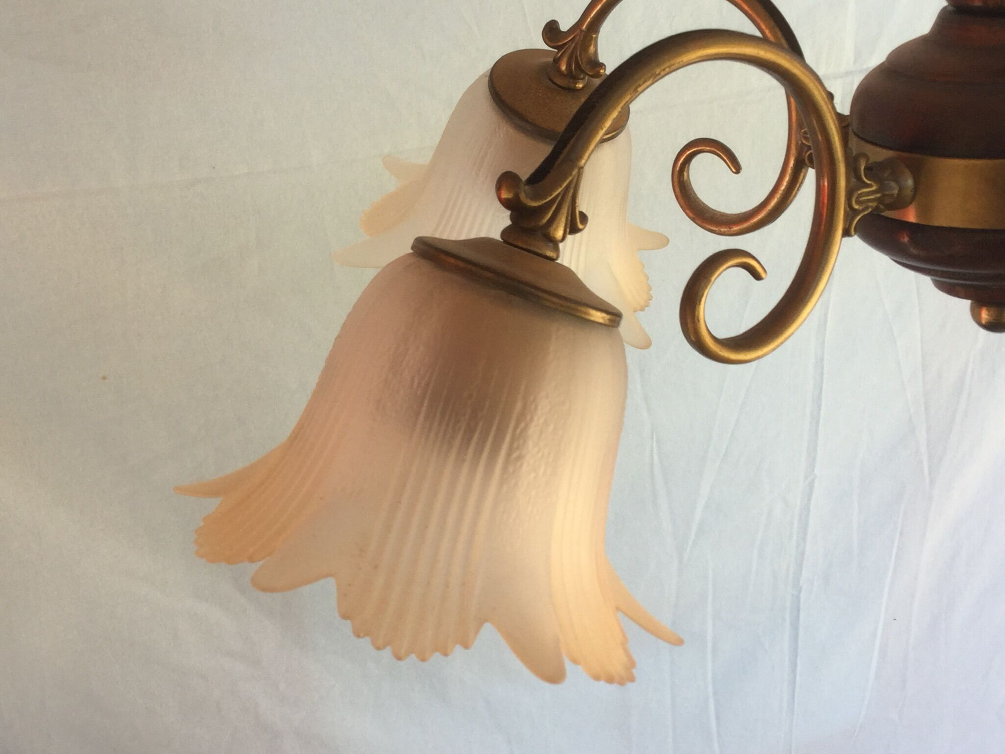 5-branched chandelier brass, wood and glass